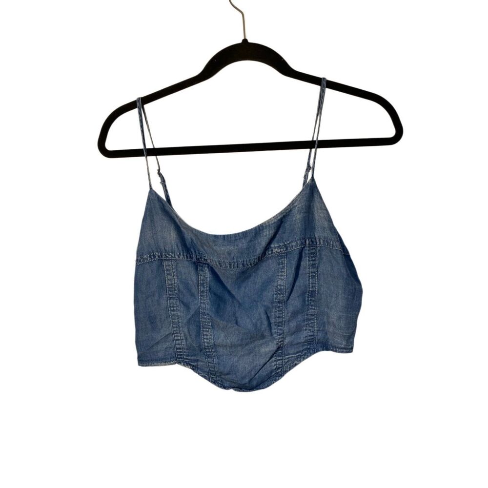 The workshop women’s blue denim Sleeveless crop top large